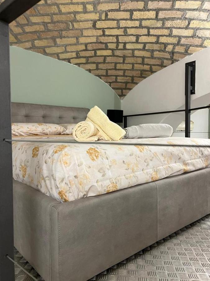 La Rosa Di Roma Colosseo Apartamento Exterior foto